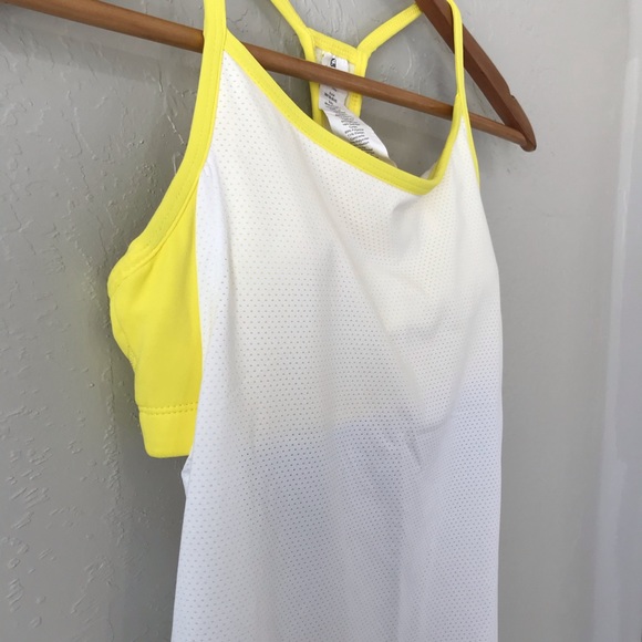 Fabletics Norwalk Tank Top Built In Sports Bra - Picture 3 of 11